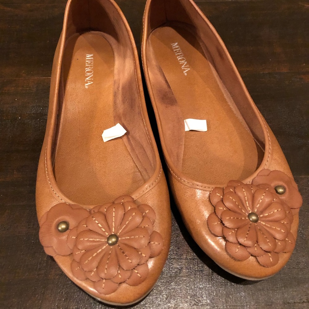 Merona tan ballet flats size 7
